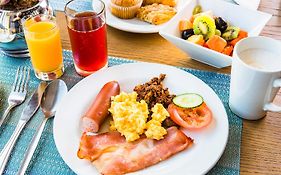 Holiday Inn Express Sandton-Woodmead By Ihg